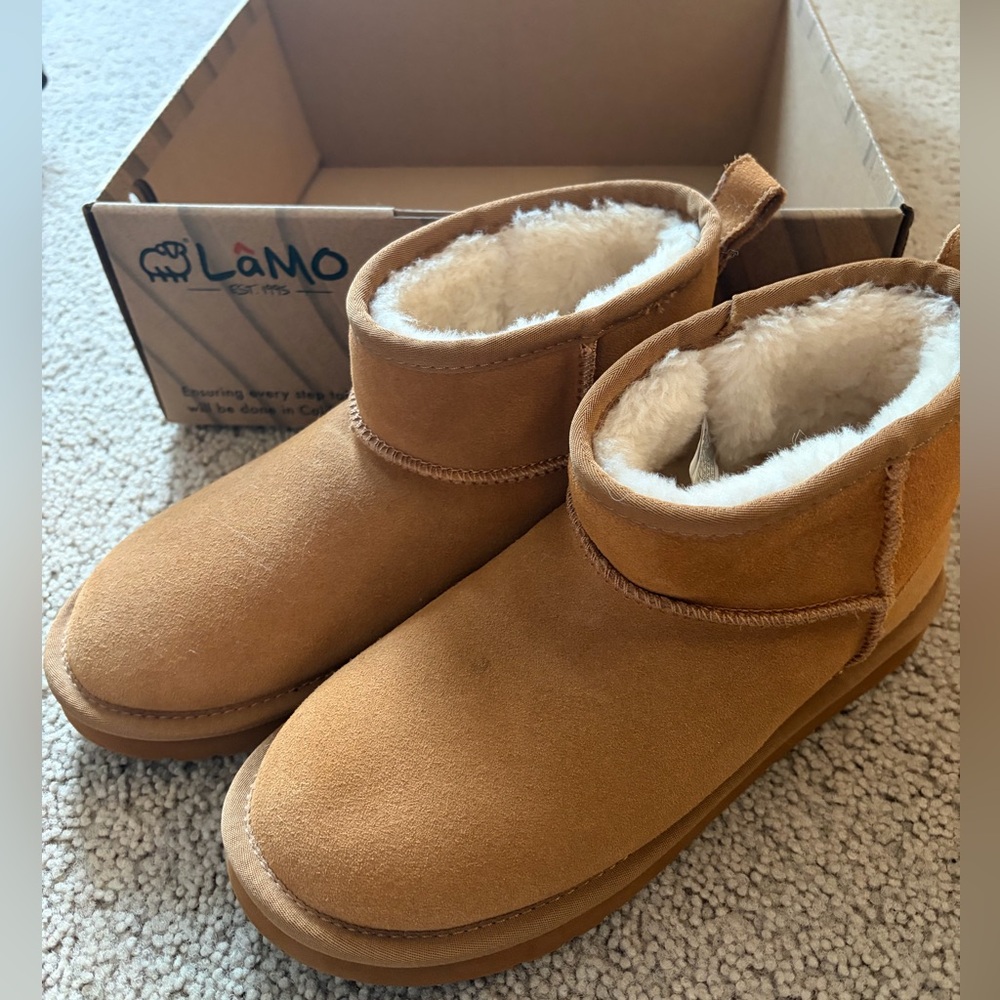 LAMO Women’s Tan Boots Size 7